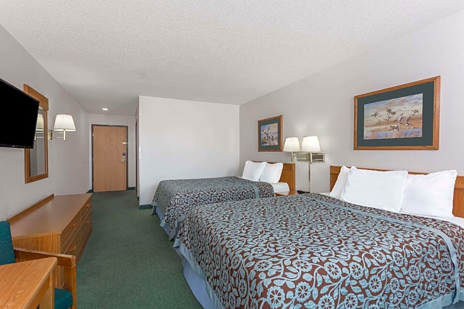 Days Inn by Wyndham Manchester