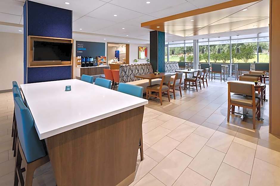 Holiday Inn Express And Suites Waynesboro East By IHG