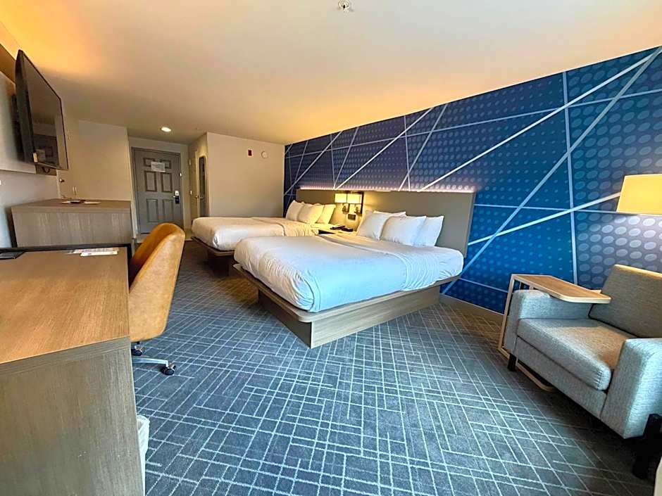 Comfort Inn & Suites Sturbridge-Brimfield