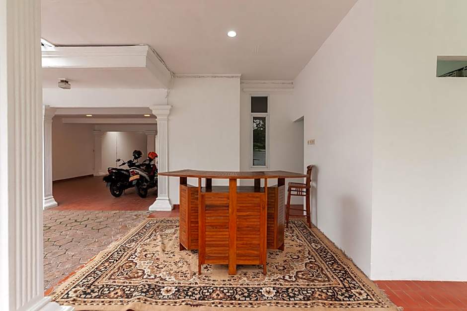 RedDoorz @ Kemang Dalam