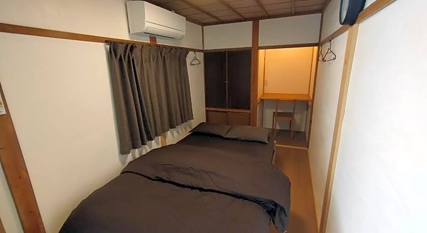 tonari