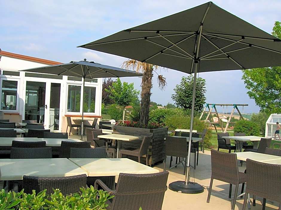 Logis Hôtel - Auberge du Pastel - Hôtel 3 étoiles et Restaurant