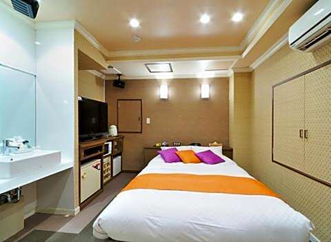 Hotel California Kaminarimon (Adult Only)