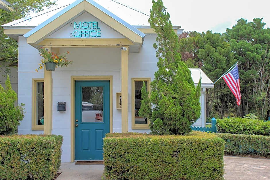 Steinhatchee River Inn and Marina