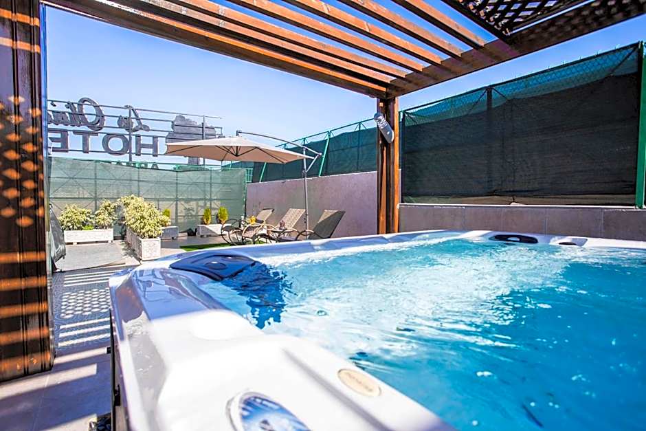 Aparthotel Les Oliviers Suites & Spa