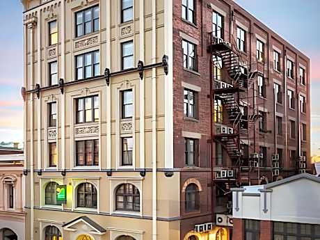 Connecting Family Room