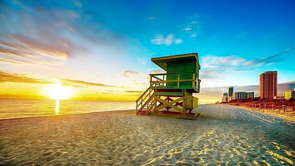 Pousada Suites at Hollywood Beach