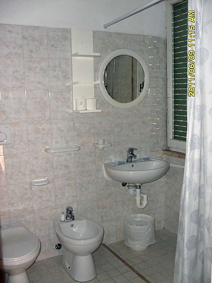 Consul Hotel