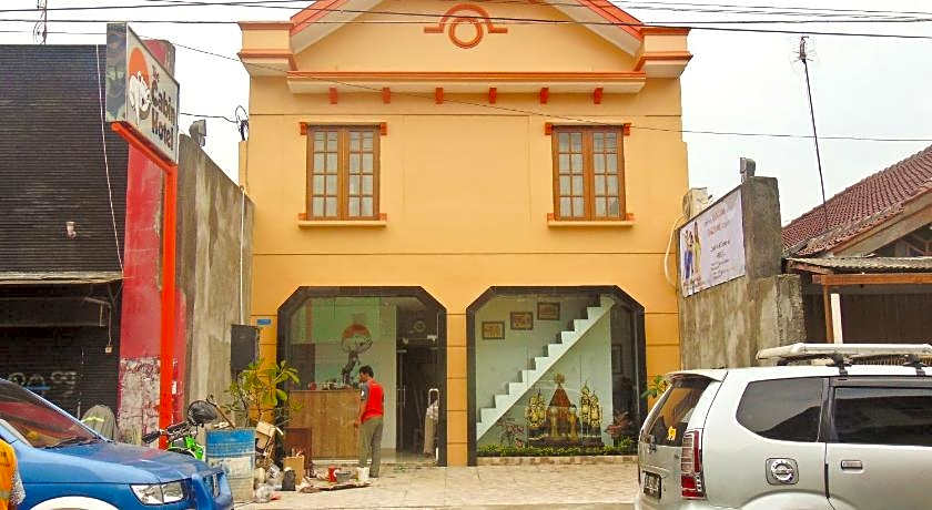 Cabin Hotel Bhayangkara