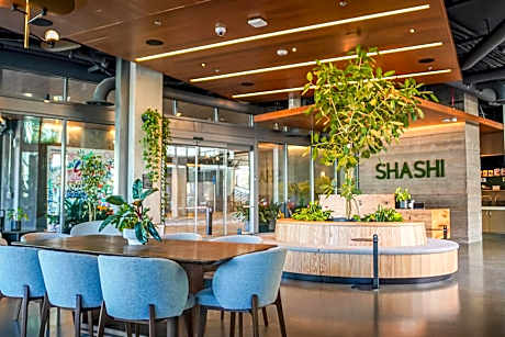 Shashi Hotel Mountain View, an Urban Resort