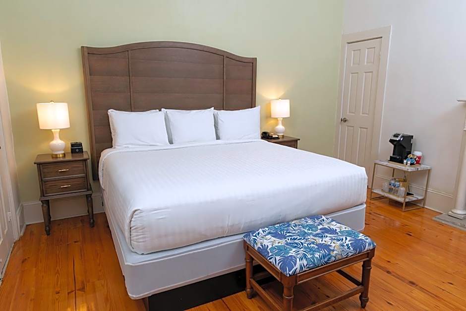 Inn On Ursulines, A French Quarter Guest Houses Property