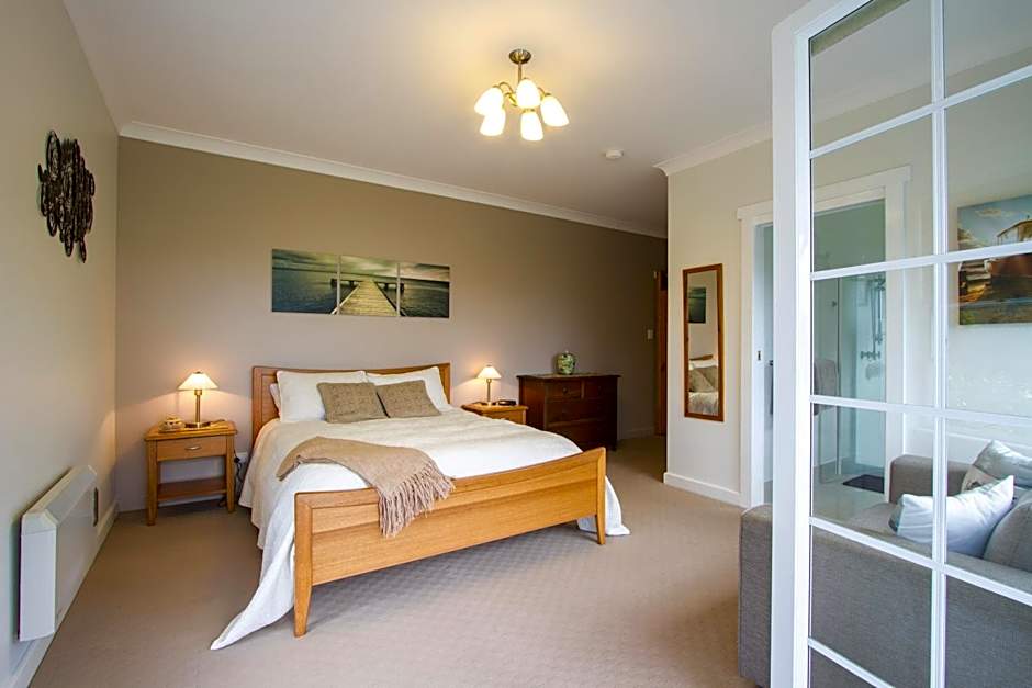 Hillside Bed and Breakfast