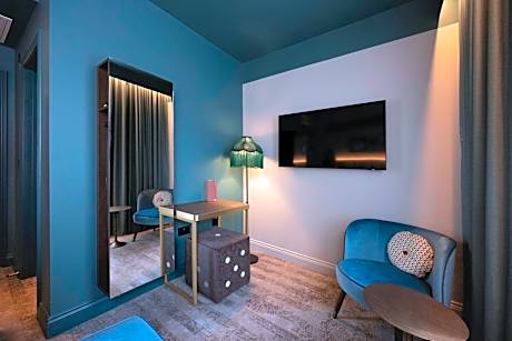 Premium Queen Room