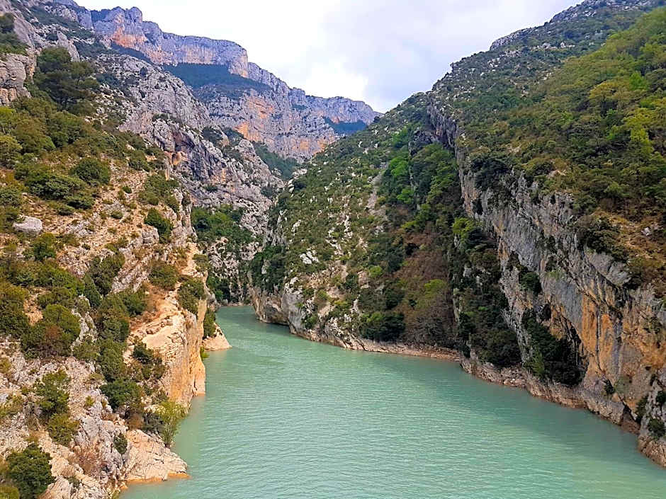 "Les Lauriers" chambre indépendante avec terrasse privée
