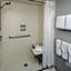 Holiday Inn Express Hotel & Suites Kendall East-Miami By IHG