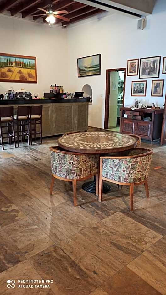 Lefkara Hotel