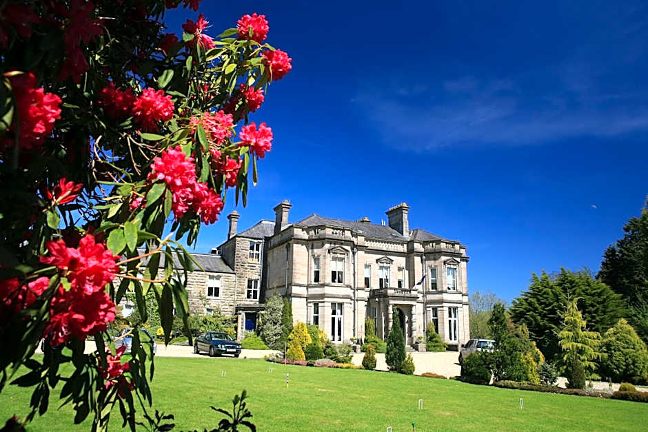 Tre-Ysgawen Hall & Spa