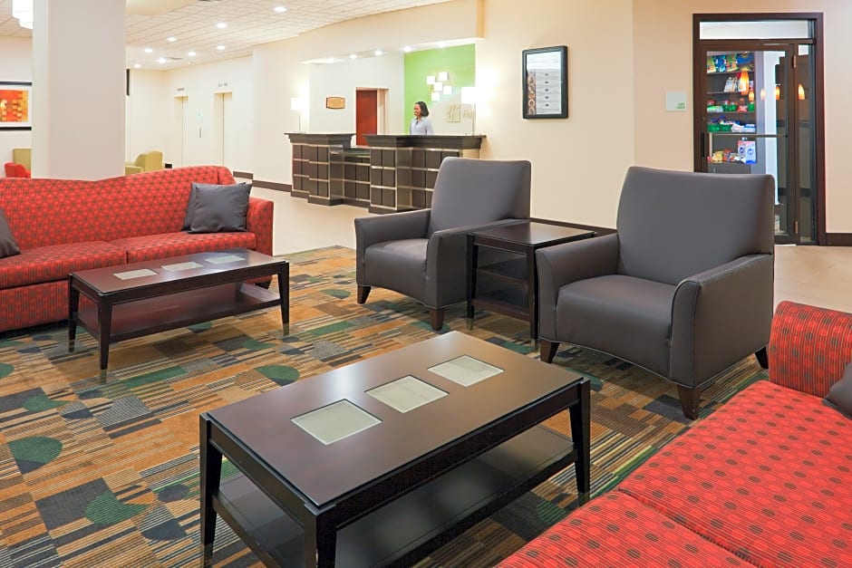 Quality Inn & Suites Downtown Mansfield
