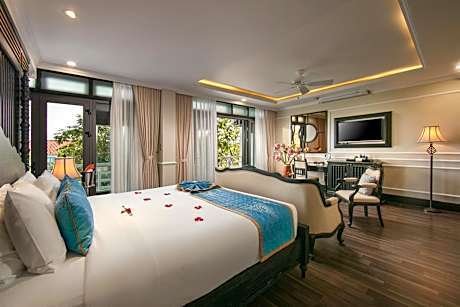 Premium Double with Balcony and City View