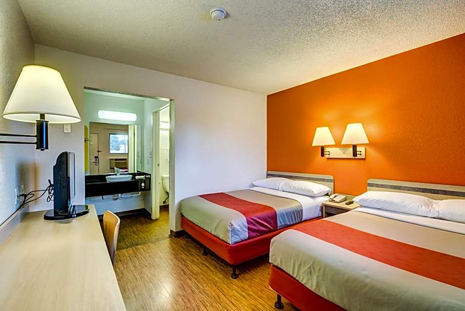 Motel 6-Wheat Ridge, CO - West - Denver North