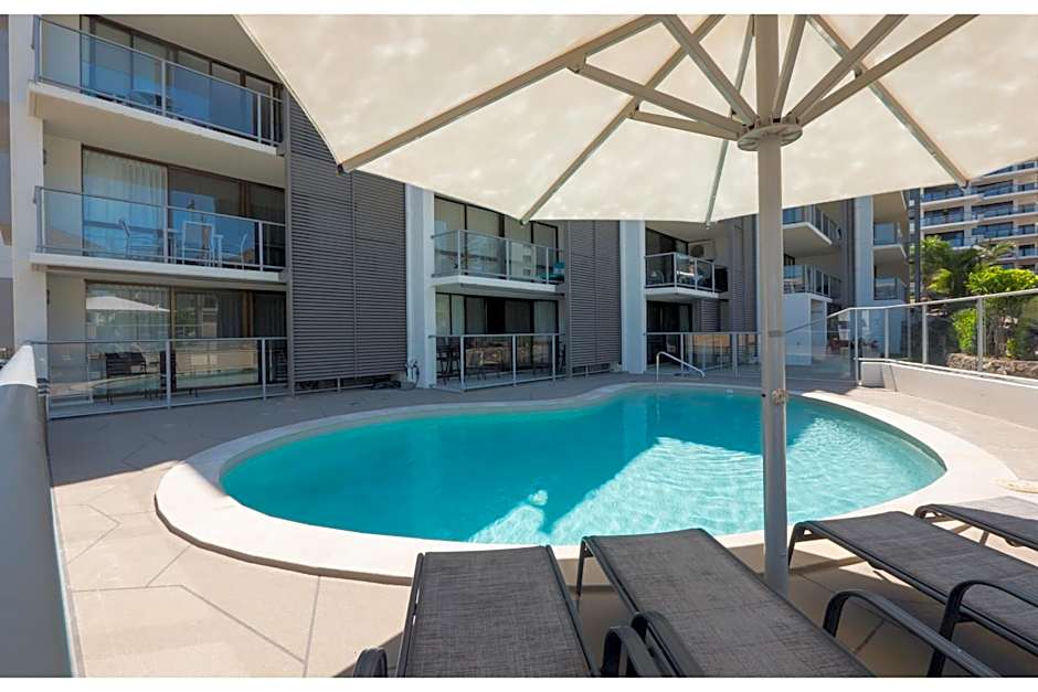 Merrima Court Holidays