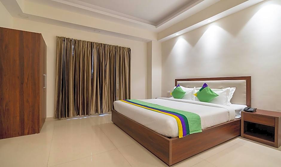 Hotel La Mirage Noida