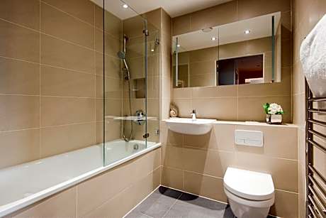 Two bedroom apartment with 2 private bathrooms