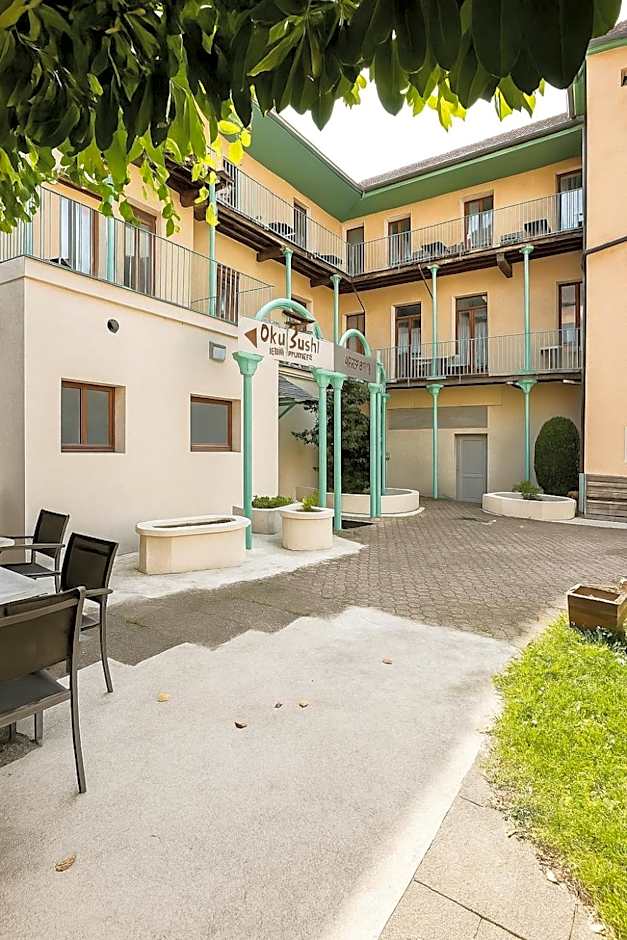 Hôtel de Genève , Faverges-Seythenex 74210, Haute Savoie