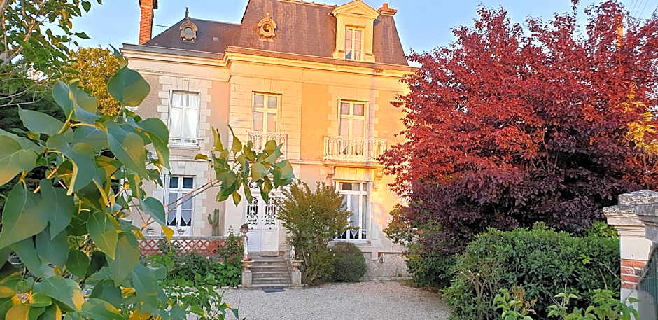 LA MAISON LEONARD
