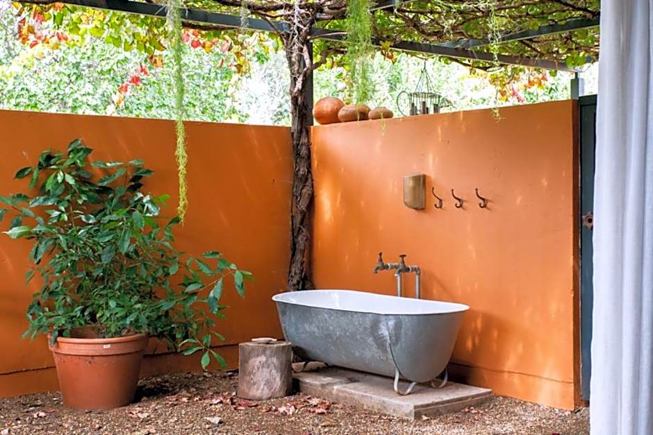 Liedjiesbos Urban Olive Farm Accommodation