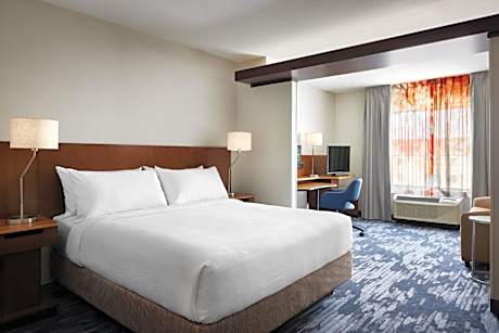 King Suite with Sofa Bed - Hearing Accessible