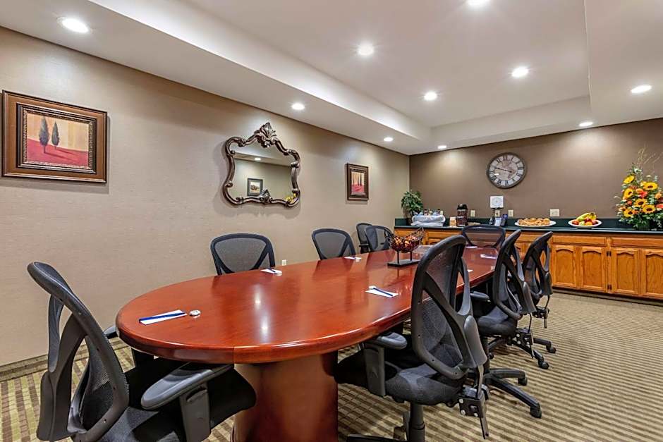 Comfort Suites Visalia