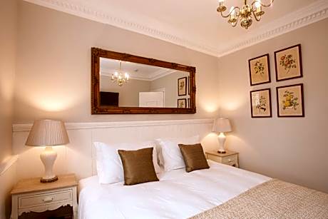 Double Room with Private External Bathroom