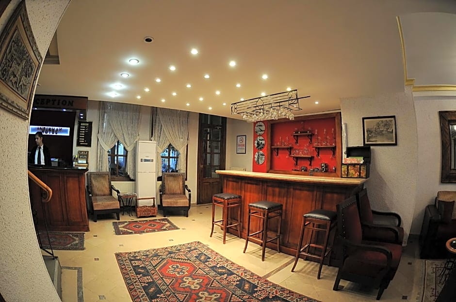 Antikhan Hotel