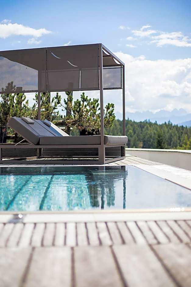 NIDUM - Casual Luxury Hotel