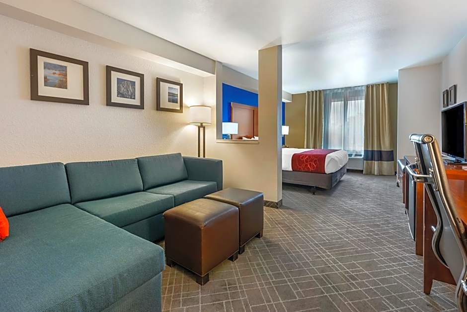 Comfort Suites Redding - Shasta Lake