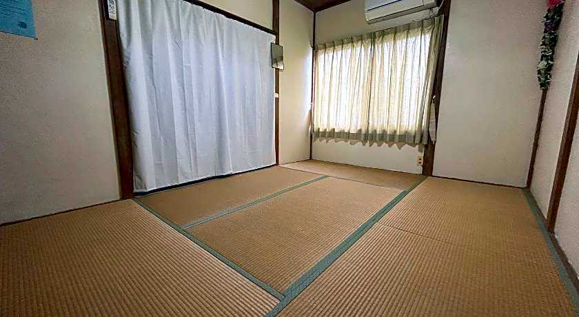 Tentsuku Guesthouse