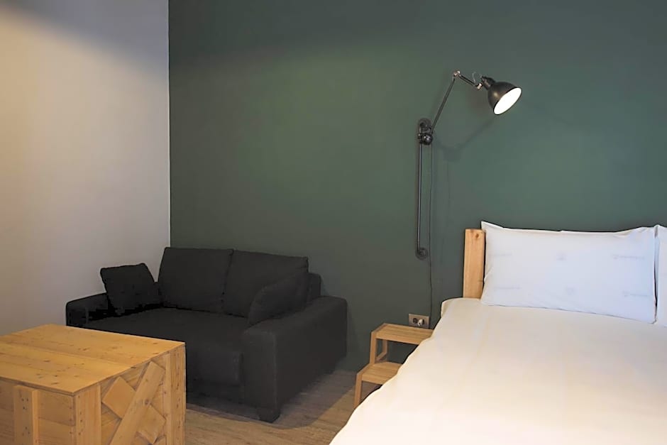 被愛咖啡小旅館 Birdeye Garden