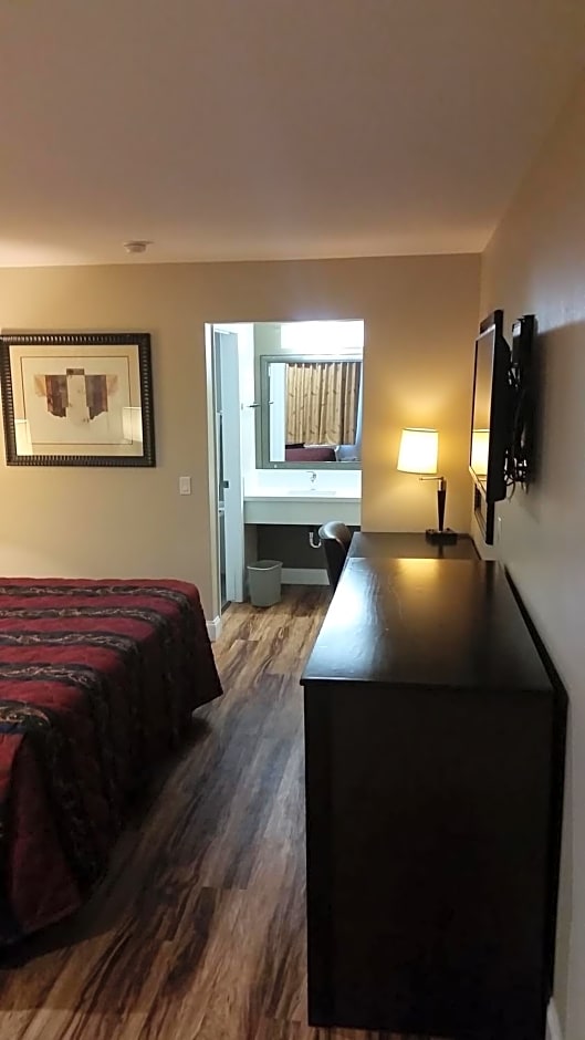 Anaheim Lodge
