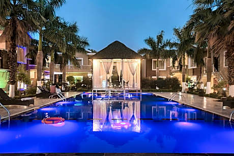 Maulik Mansion Resort