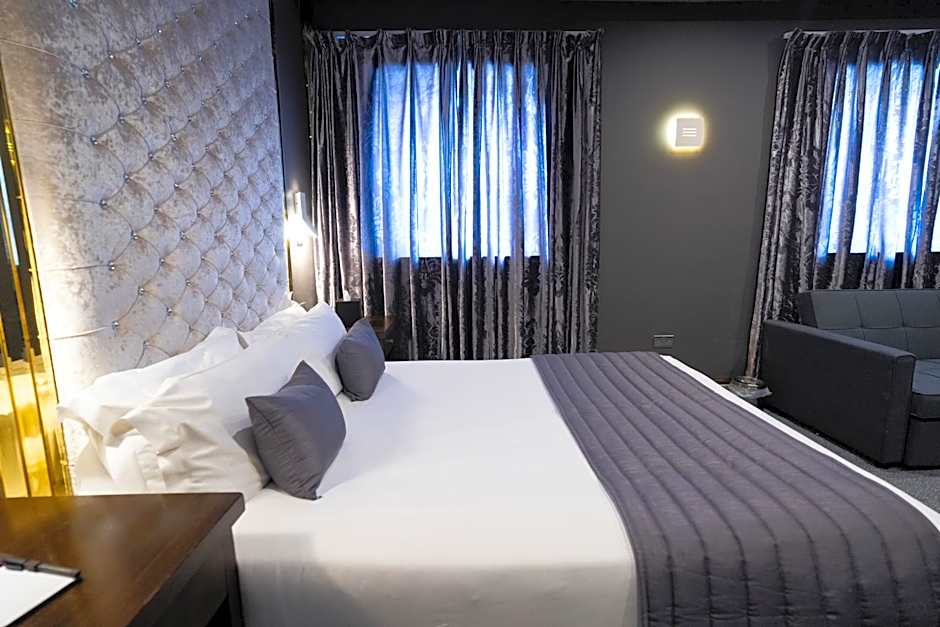 Grand Sapphire Hotel & Banqueting