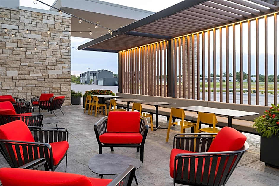 Tru by Hilton Kearney