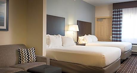 Queen Room with 2 Queen Beds with River View