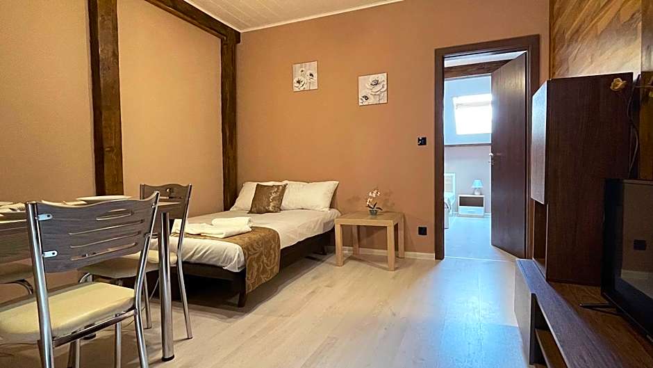 Апартхотел Конниците