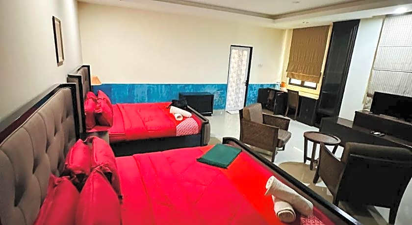 MAXWELL INN LUXURY HOTEL