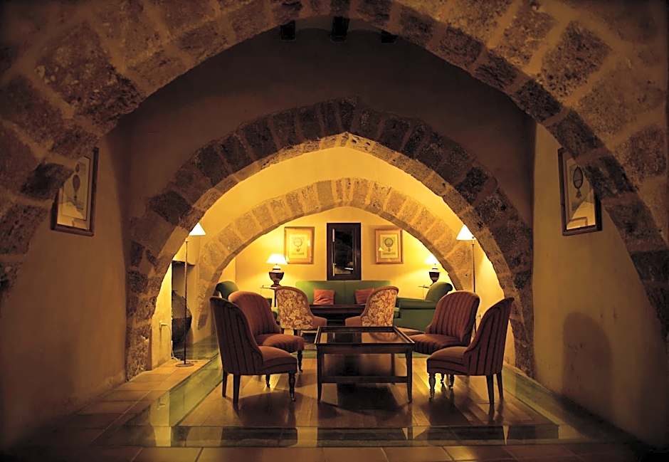 Monasterio De Piedra