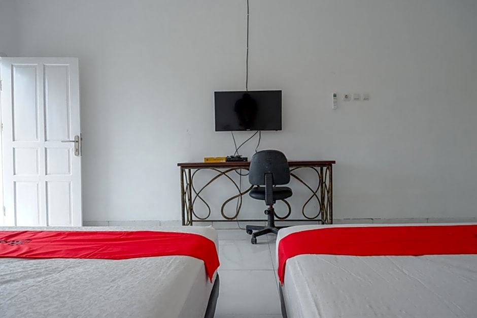 RedDoorz Syariah near UMS Solo - RSO Soeharso