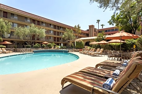 Suite with Pool View