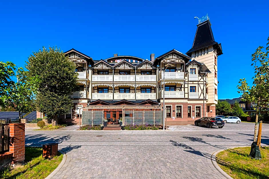 Hotel&Spa Stary Dziwnów basen swimming pool