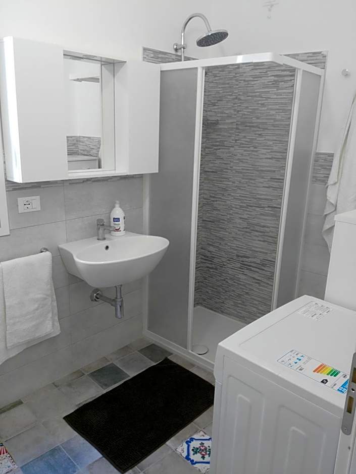 Quattroquarti Stradivari Home